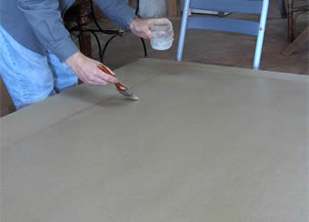 Preparation of the lining: gluing of the linen canvas